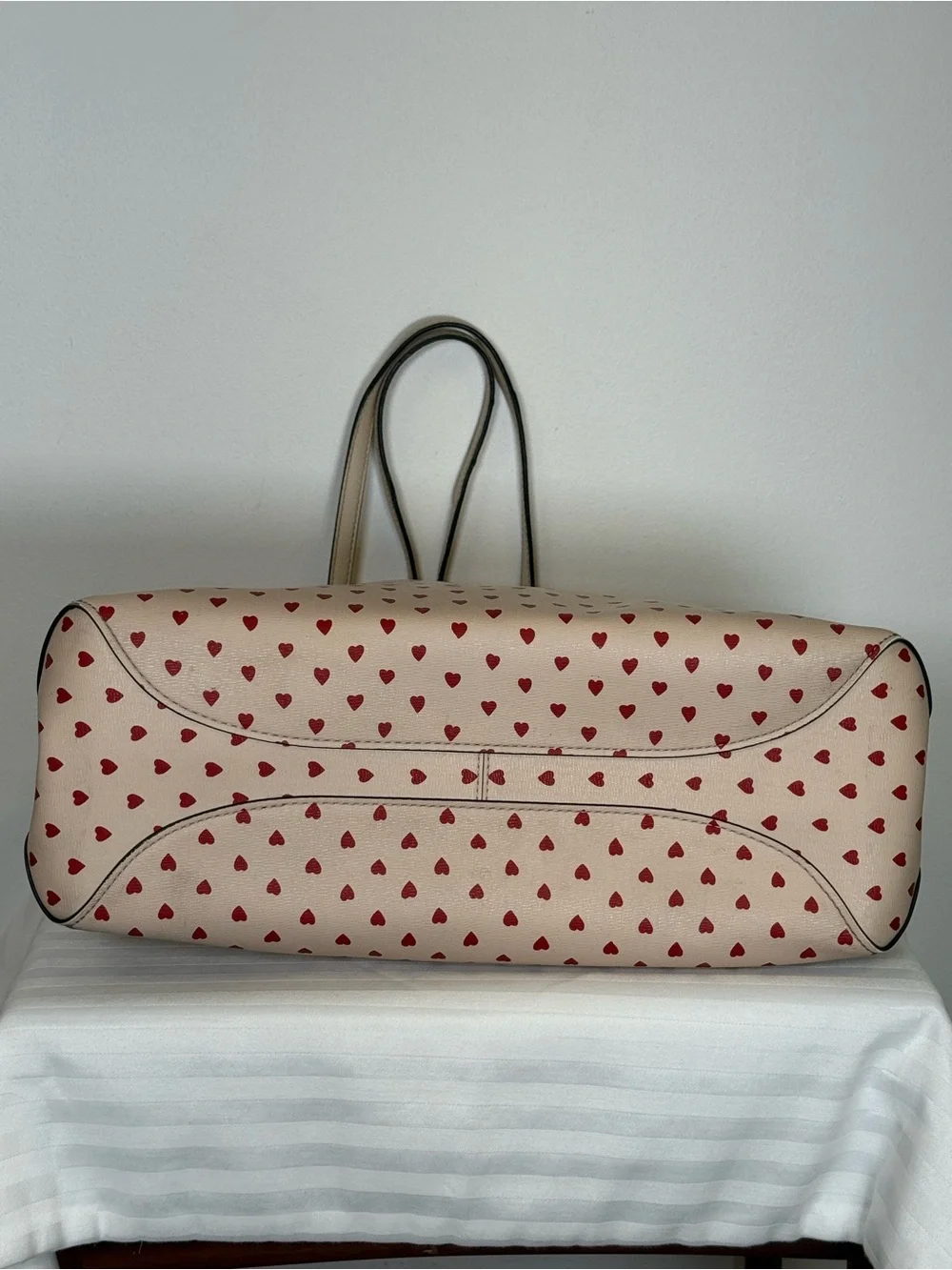 Kate Spade New York ‘All Day Hearts’ Large Tote Open Top Design Leather Straps